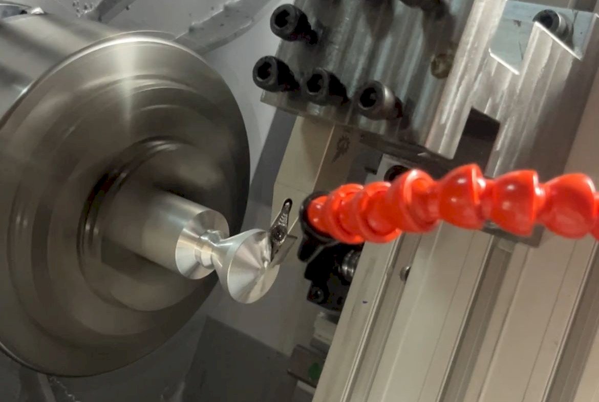 Mini CNC Torna ile Kompakt ve Ekonomik İşleme